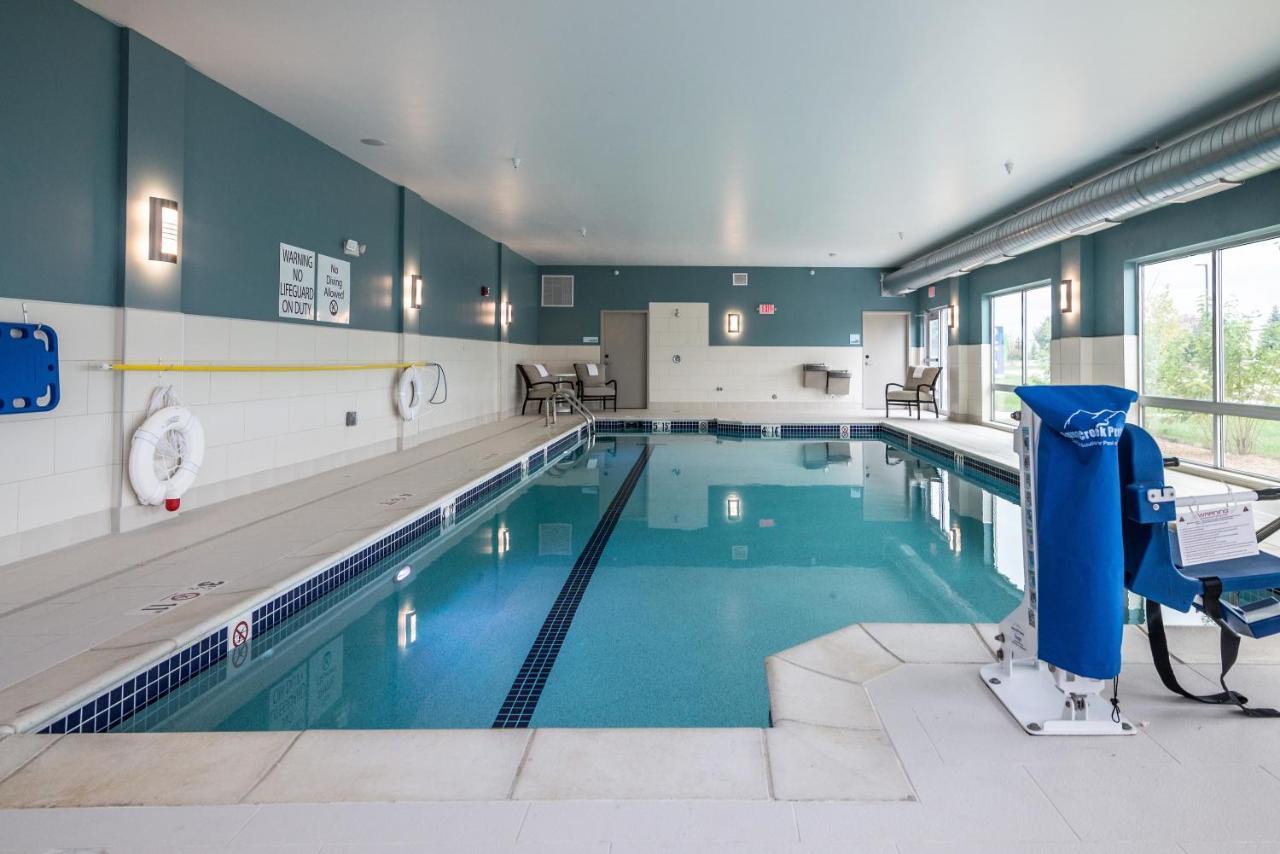 Holiday Inn Express & Suites Allen Park By Ihg Экстерьер фото